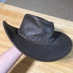 Minnetonka Fold Up Leather Hat